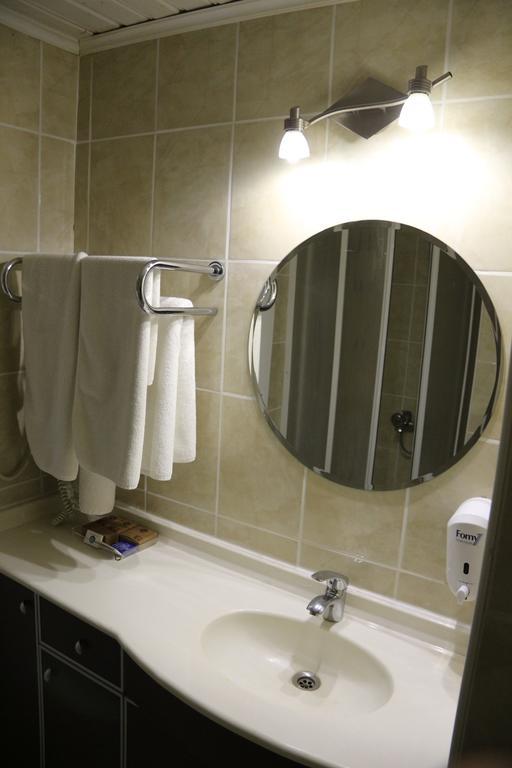 Metropolis Hotell Torbalı Exteriör bild