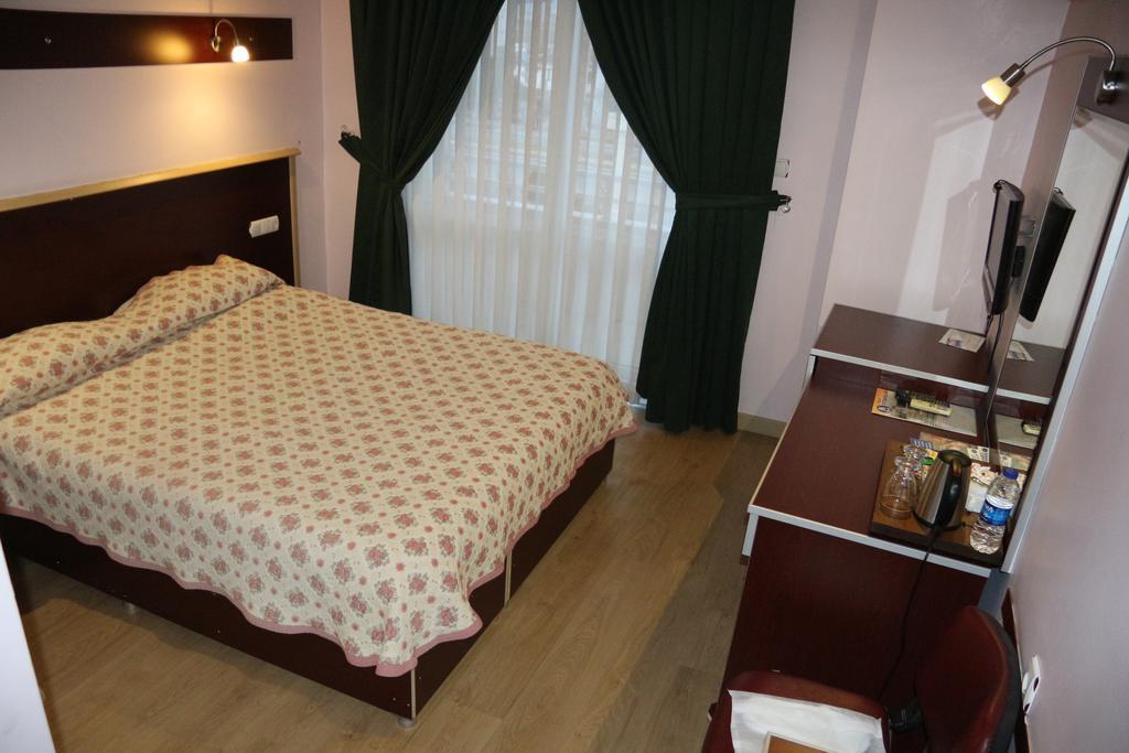 Metropolis Hotell Torbalı Exteriör bild