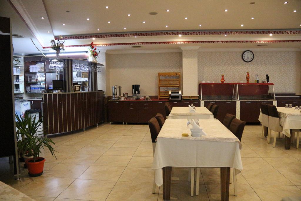 Metropolis Hotell Torbalı Exteriör bild