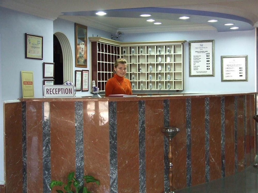 Metropolis Hotell Torbalı Exteriör bild