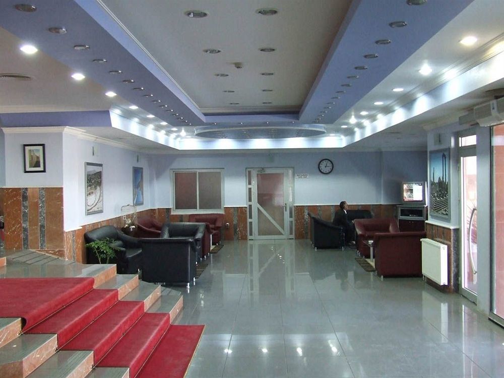Metropolis Hotell Torbalı Exteriör bild