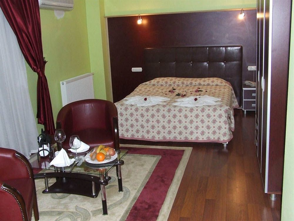 Metropolis Hotell Torbalı Exteriör bild