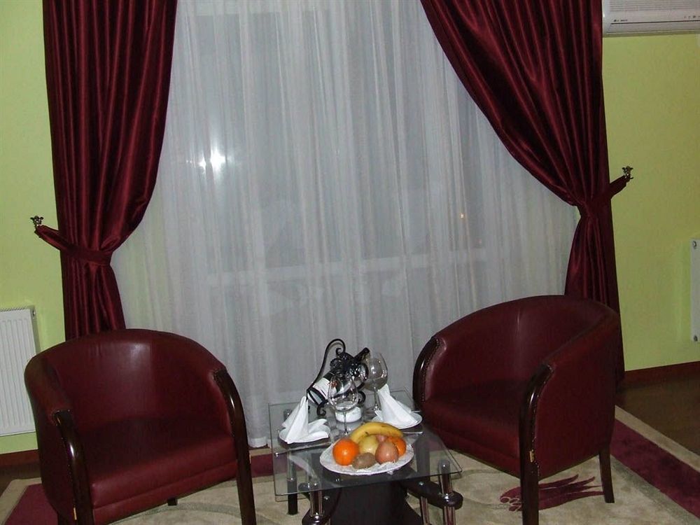 Metropolis Hotell Torbalı Exteriör bild