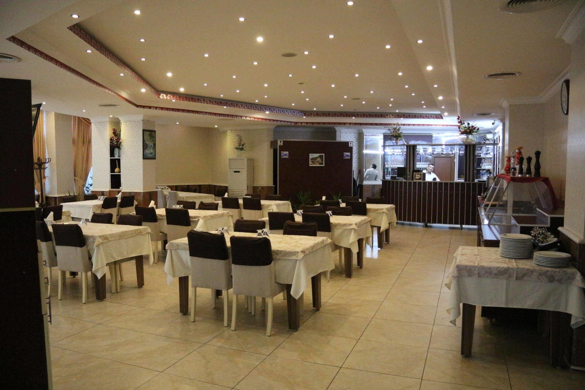 Metropolis Hotell Torbalı Exteriör bild