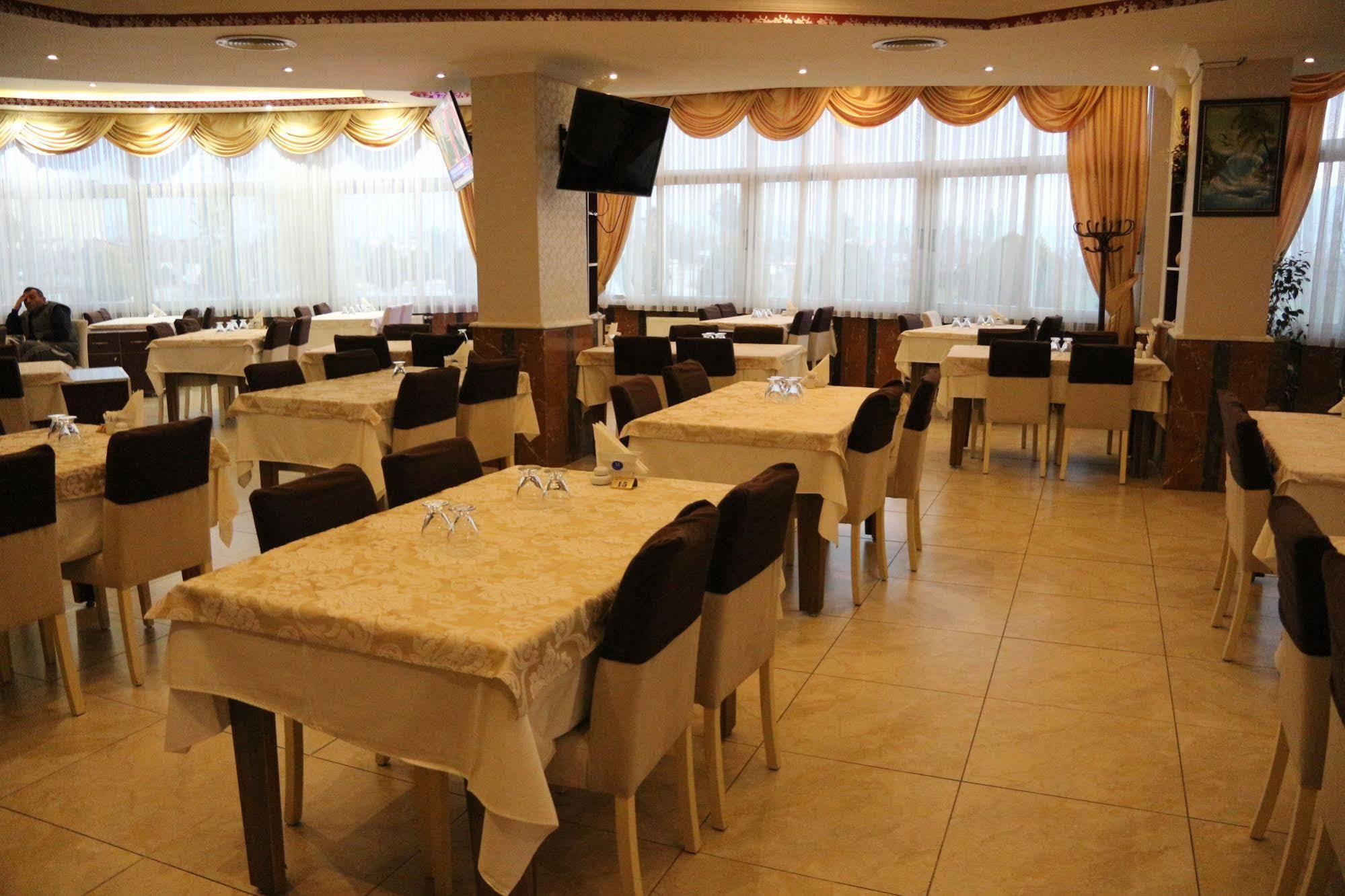 Metropolis Hotell Torbalı Exteriör bild
