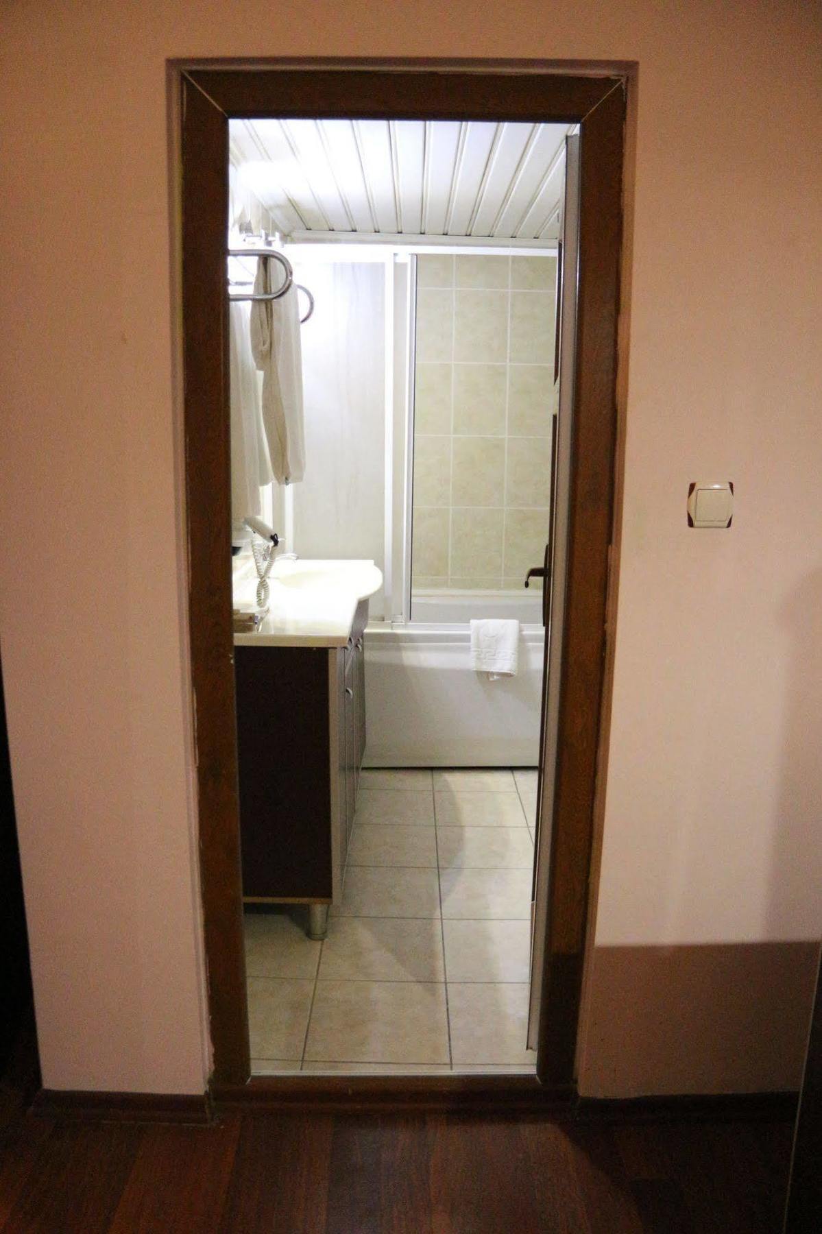 Metropolis Hotell Torbalı Exteriör bild