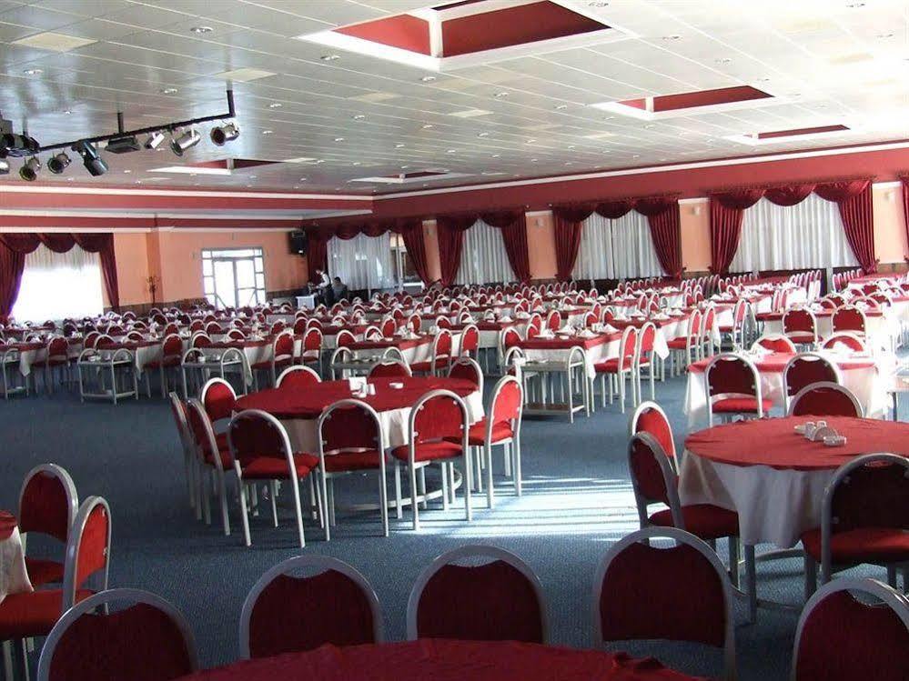 Metropolis Hotell Torbalı Exteriör bild