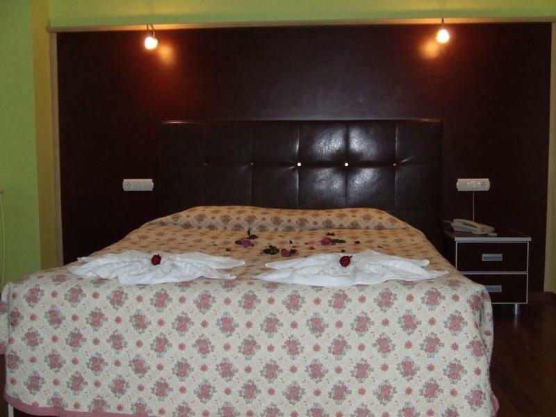 Metropolis Hotell Torbalı Exteriör bild